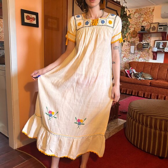 1960s Hippie Hand embroidered crochet edge polycotton Prairie scandinavian maxi - Picture 5 of 14